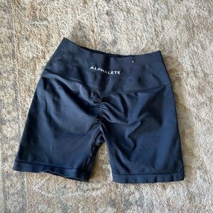Alphalete amplify shorts